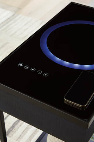 A4000643 Accent Table With Speaker 