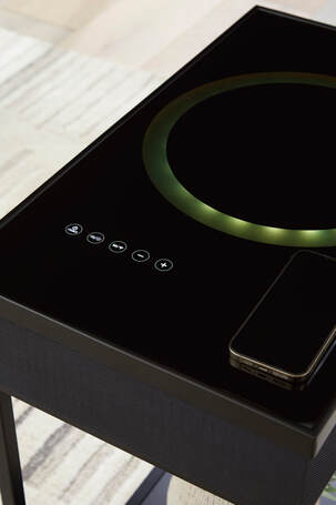 A4000643 Accent Table With Speaker 