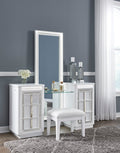 B822 - Vanity w/Stool (LED Lights) **ON SALE**